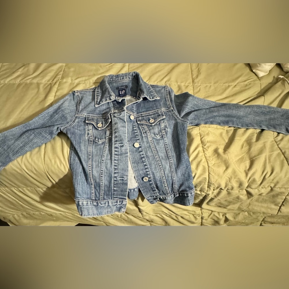 Gap stretch jean jacket darker denim
